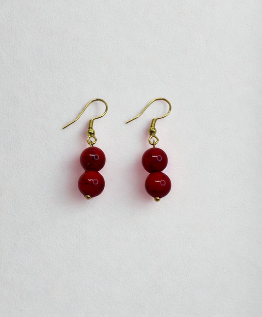 Créations boucles d'oreilles rouges foncent