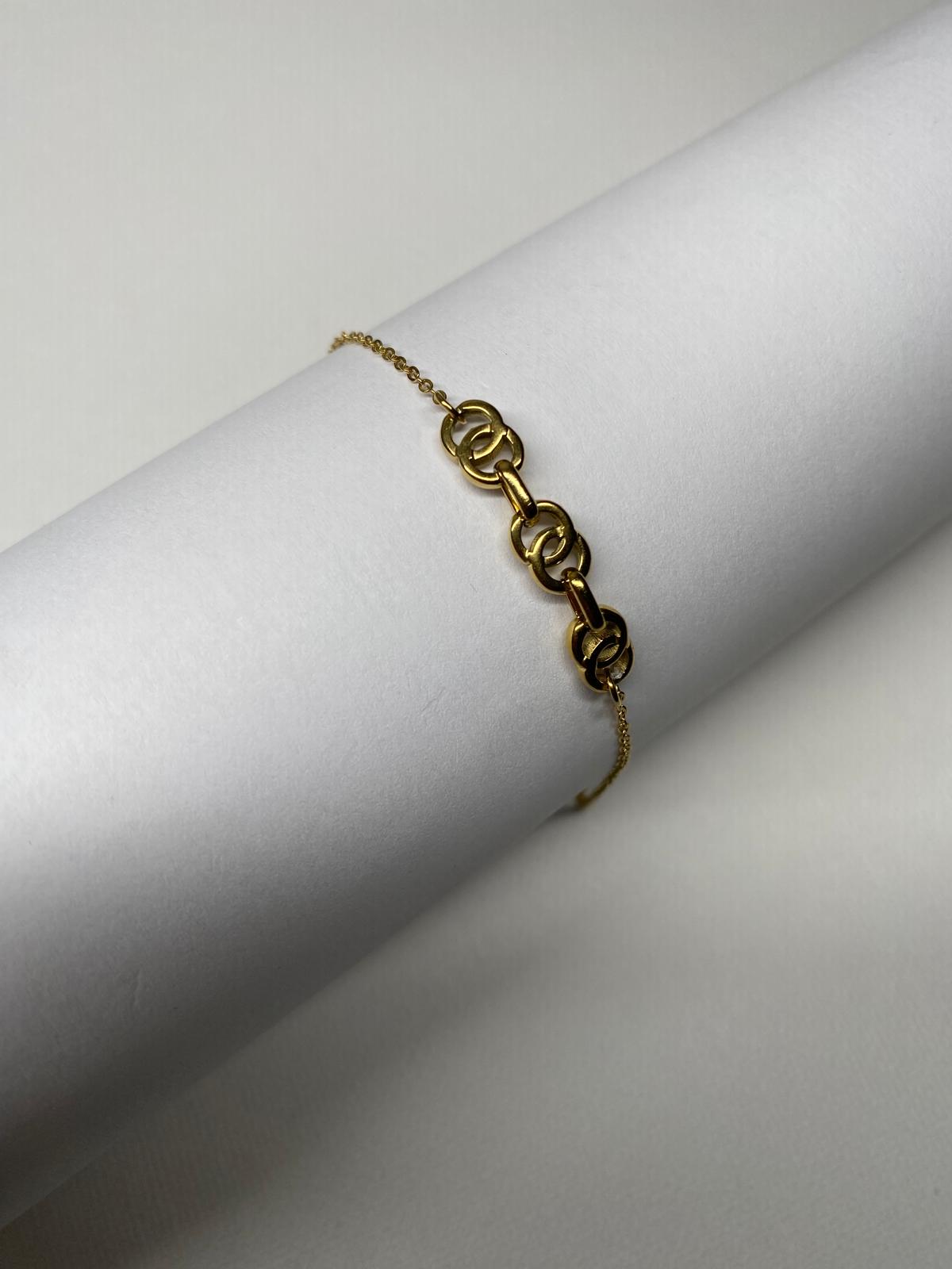 Bracelet avec maille au centre